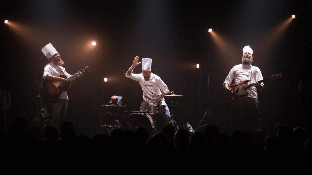 Toque Toque ! Les petits chanteurs à la gueule de bois